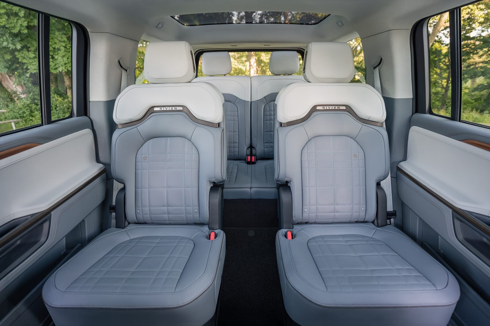 Rivian’s 2027 r1s adds captain’s chairs, its most-requested feature
