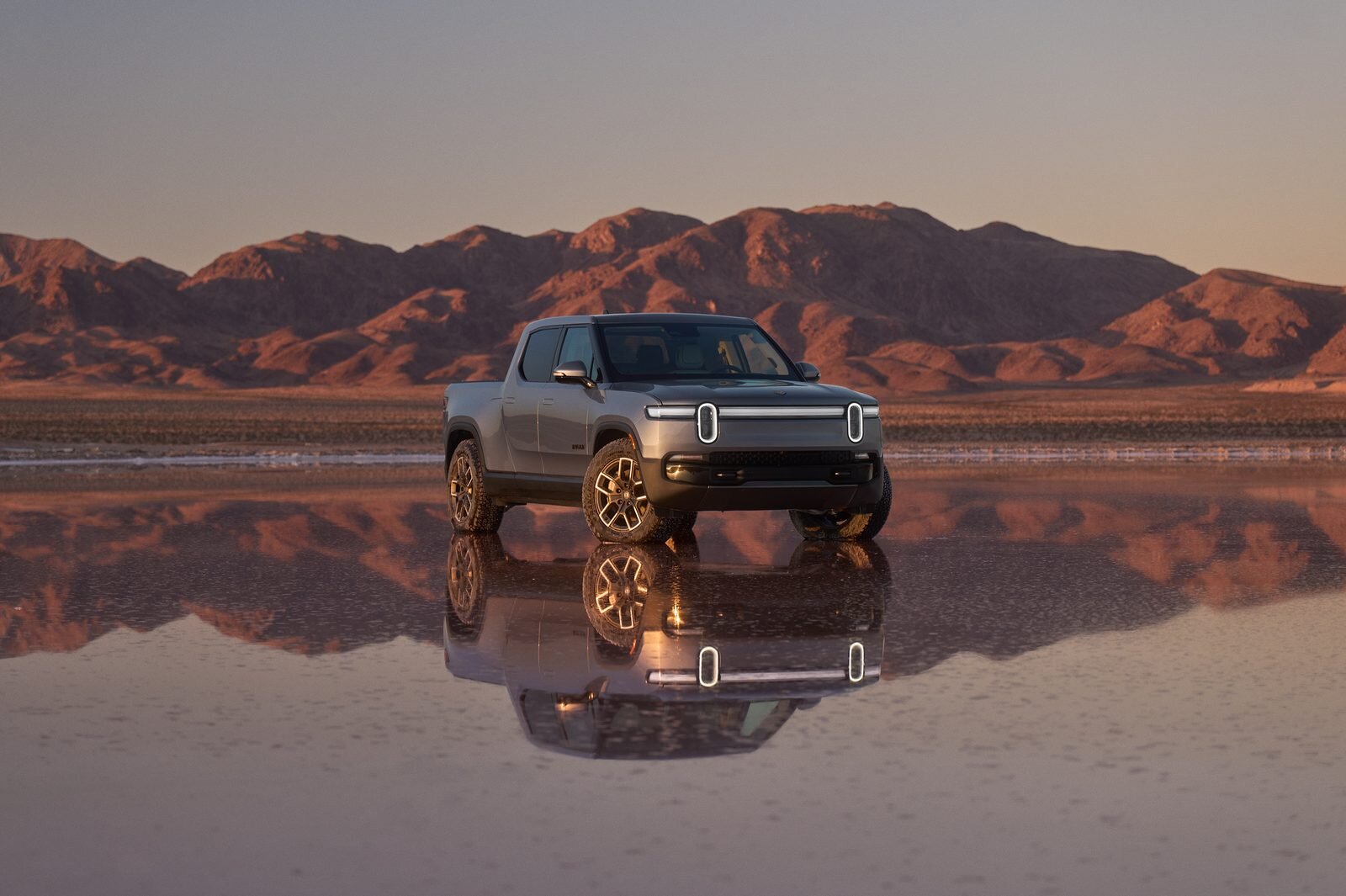 Rivian’s 2027 r1s adds captain’s chairs, its most-requested feature