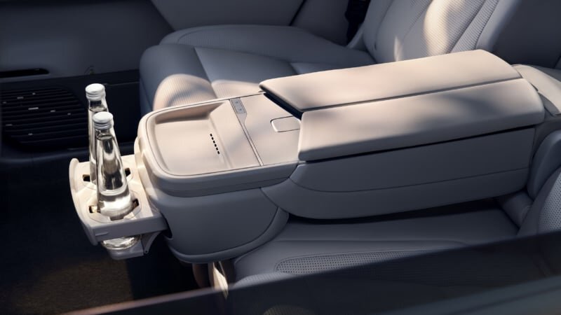 The xpeng g9l revealed interior with the widest second-row space