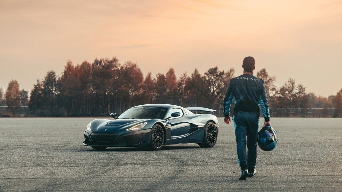 Porsche quitte définitivement bugatti et rimac : une vente à 1 milliard qui en dit long sur sa situation