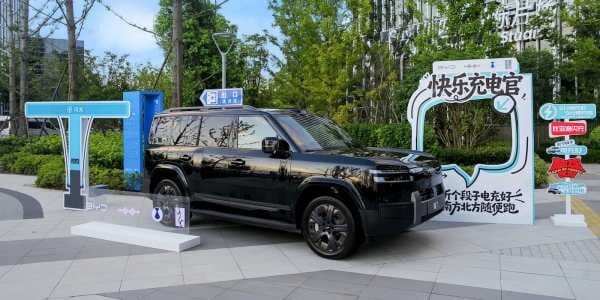Byd’s new defender-like suv breaks cover for the first time