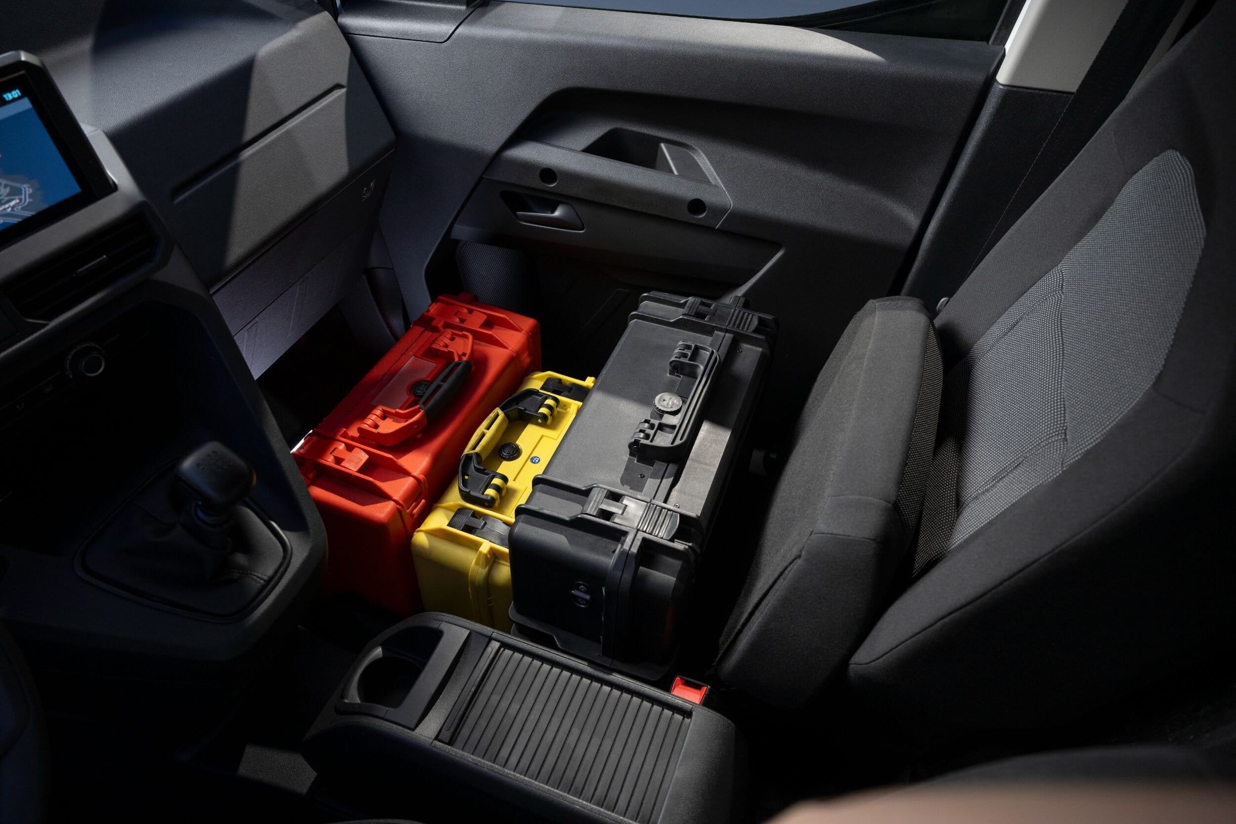 Cheap thrills: stellantis adds extra plastic and mobile office to base vans