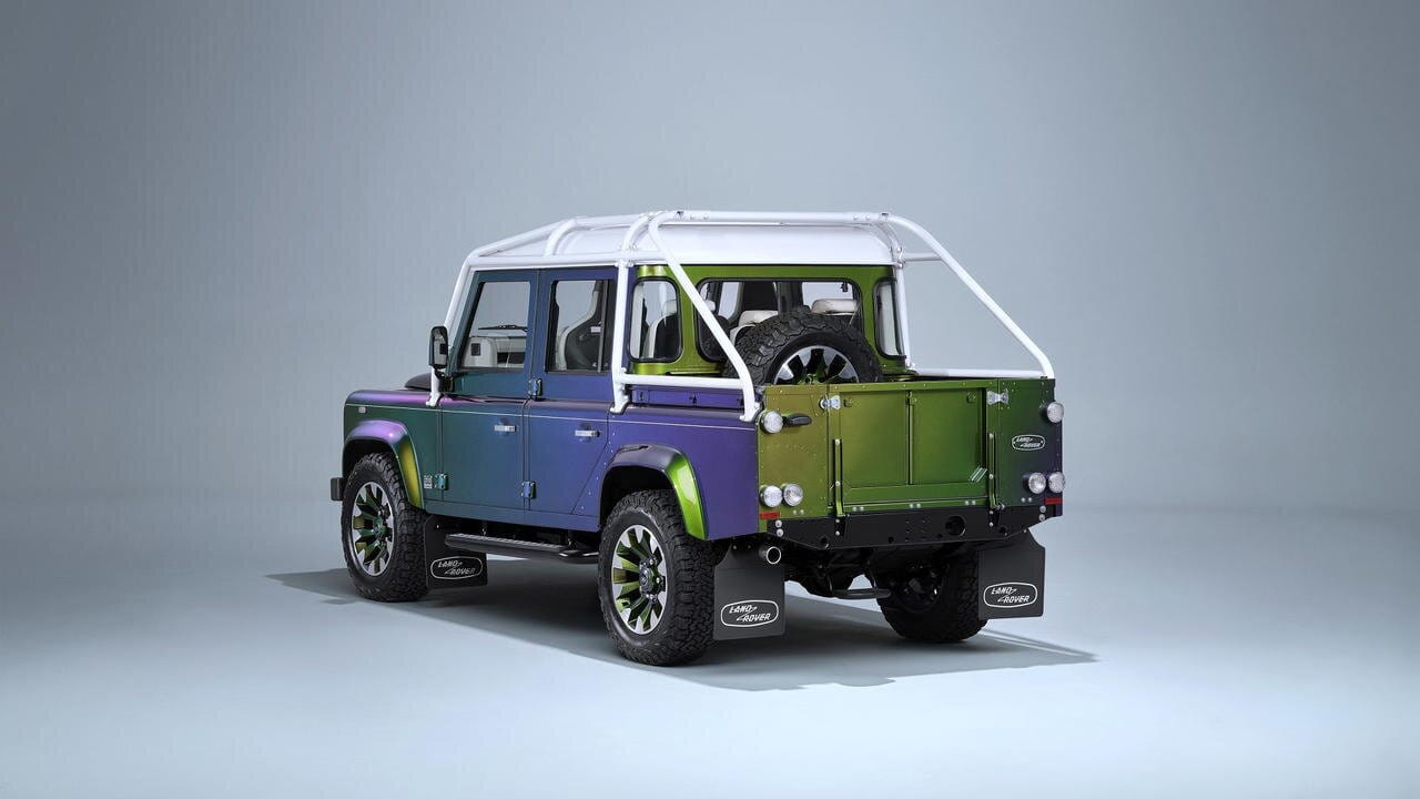 El land rover defender volverá a tener versión pick-up, pero lo fabricará la dueña de jeep y ram para esquivar un arancel del 25%