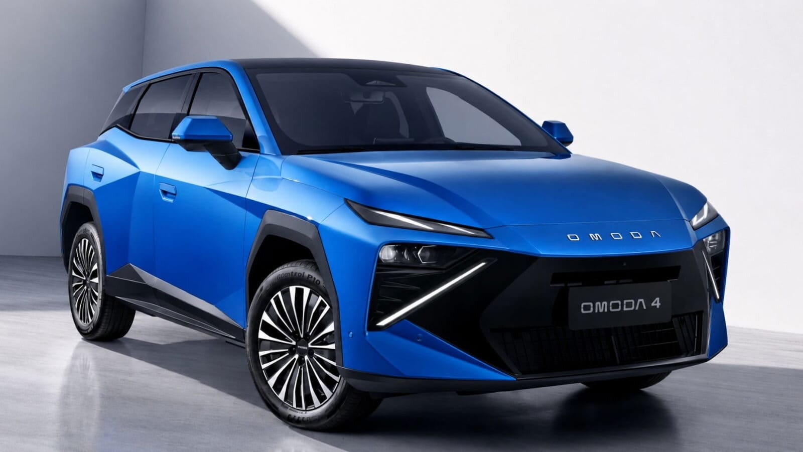 Primeras imágenes del interior del omoda 4, que llega a españa como el coche más barato de omoda