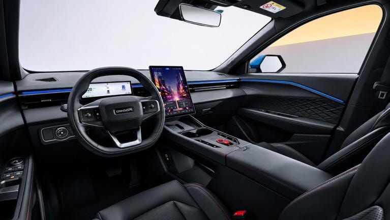 Primeras imágenes del interior del omoda 4, que llega a españa como el coche más barato de omoda