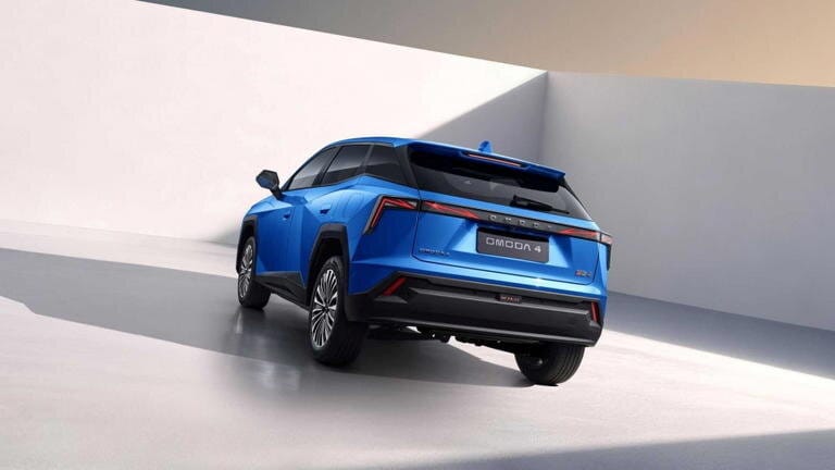 Primeras imágenes del interior del omoda 4, que llega a españa como el coche más barato de omoda
