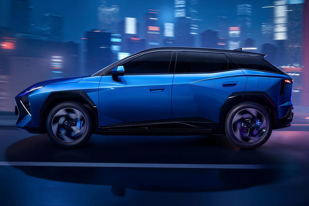 Primeras imágenes del interior del omoda 4, que llega a españa como el coche más barato de omoda
