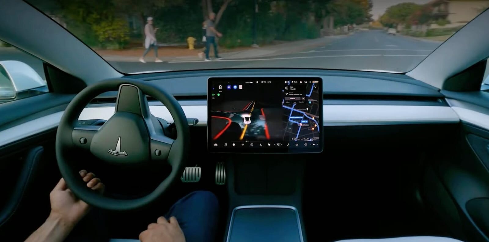 Tesla full self-driving can now take over manual driving to avoid a collision