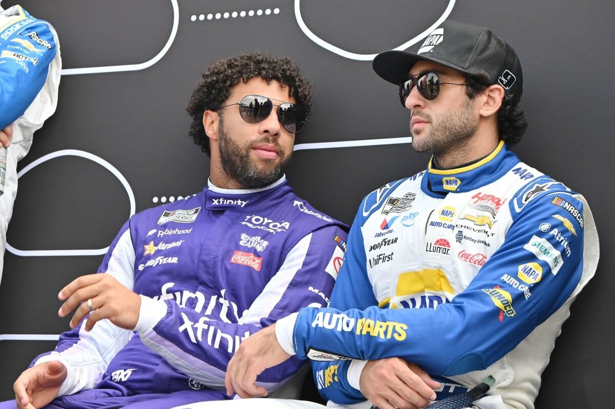 Chase elliott, ryan blaney rescue stalled 23xi cars at darlington