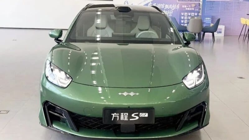 Byd fang cheng bao formula s gt station wagon arrived at dealers ahead of launch