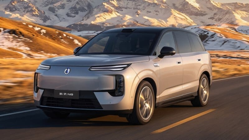 Byd’s new denza n8 suv with 1,008 km ev range revealed interior in china