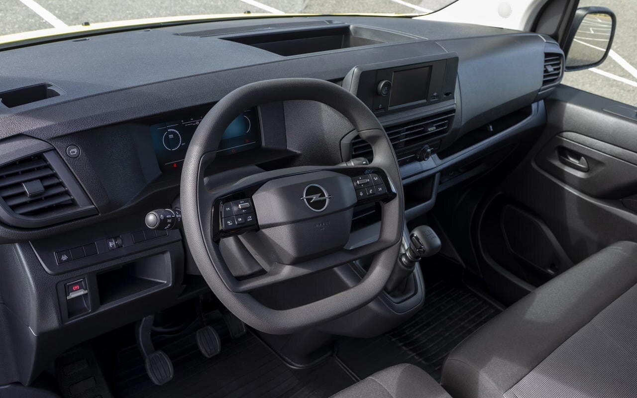 Stellantis tiene una nueva pick-up, manual y con motor diésel, pero con un pequeño truco