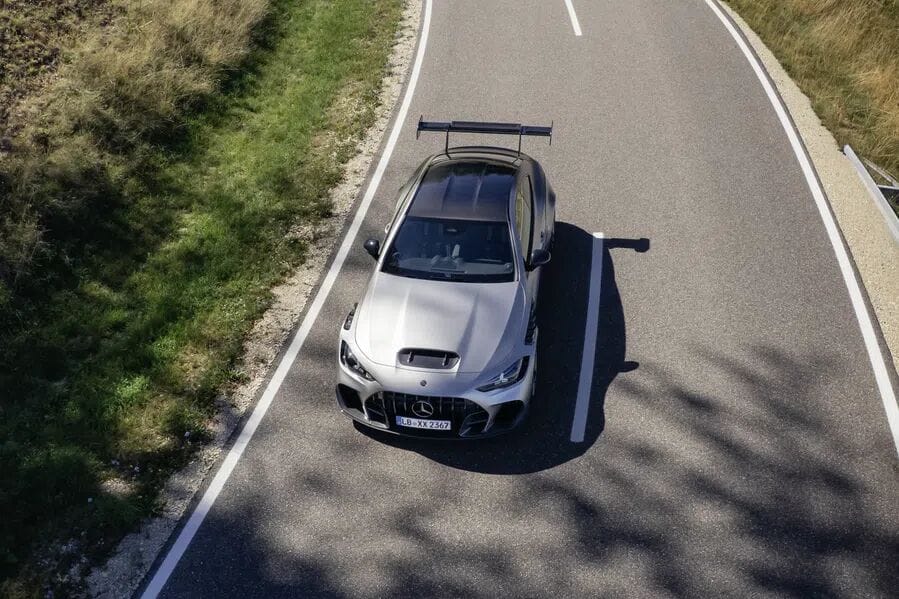Mercedes-amg cle 646 spezialanfertigung toon dat amg het nog steeds in zich heeft