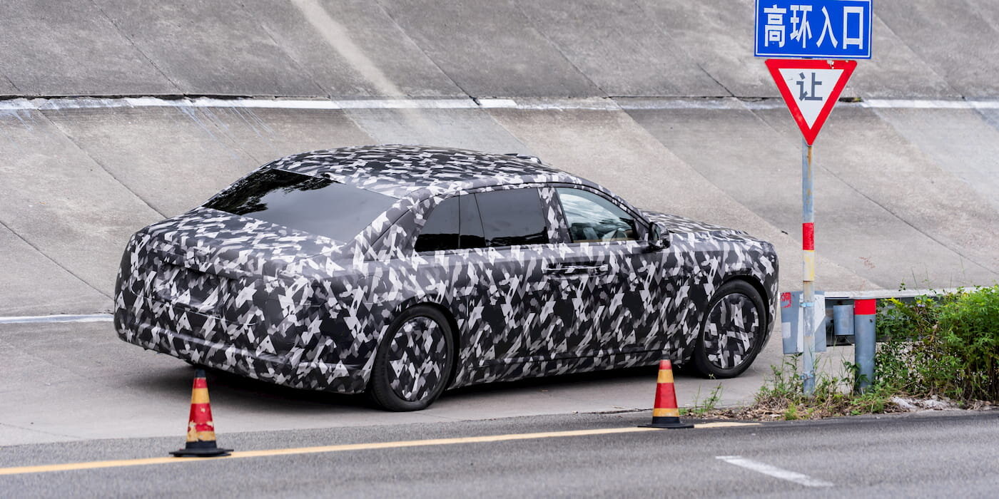 Byd’s ultra-luxury ev sedan with coach doors spotted ahead of imminent debut [video]