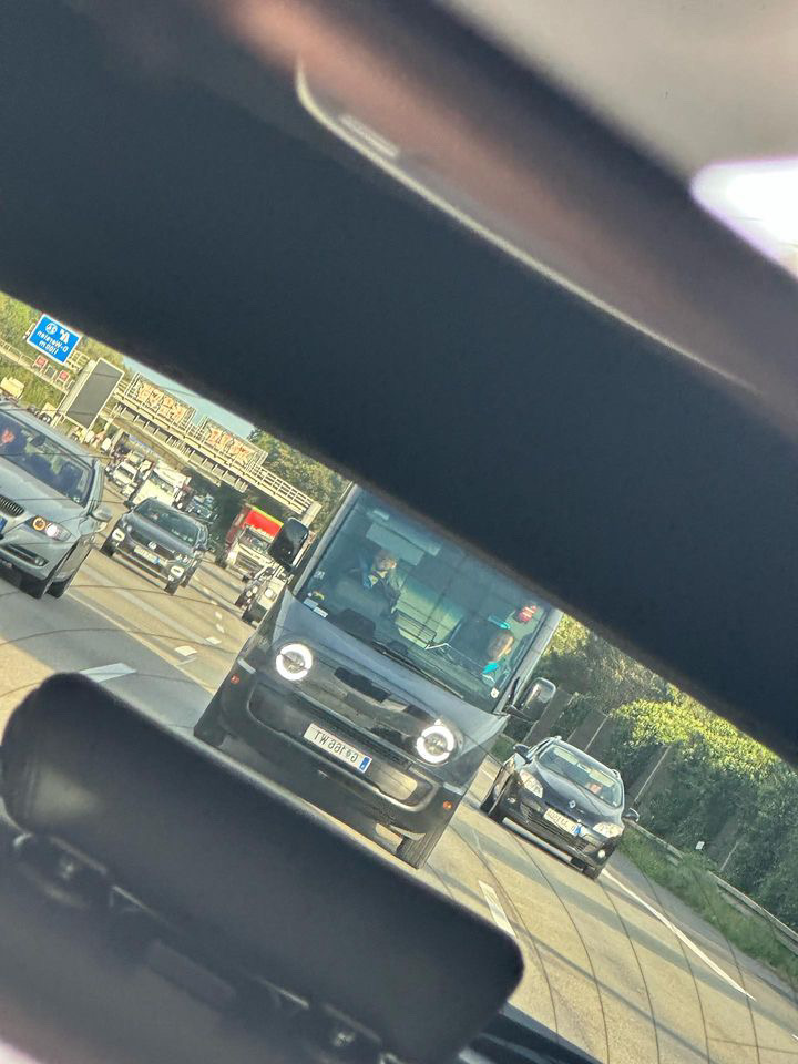 DDA3398D-F000-4A0C-9D2F-91442CE41FA9