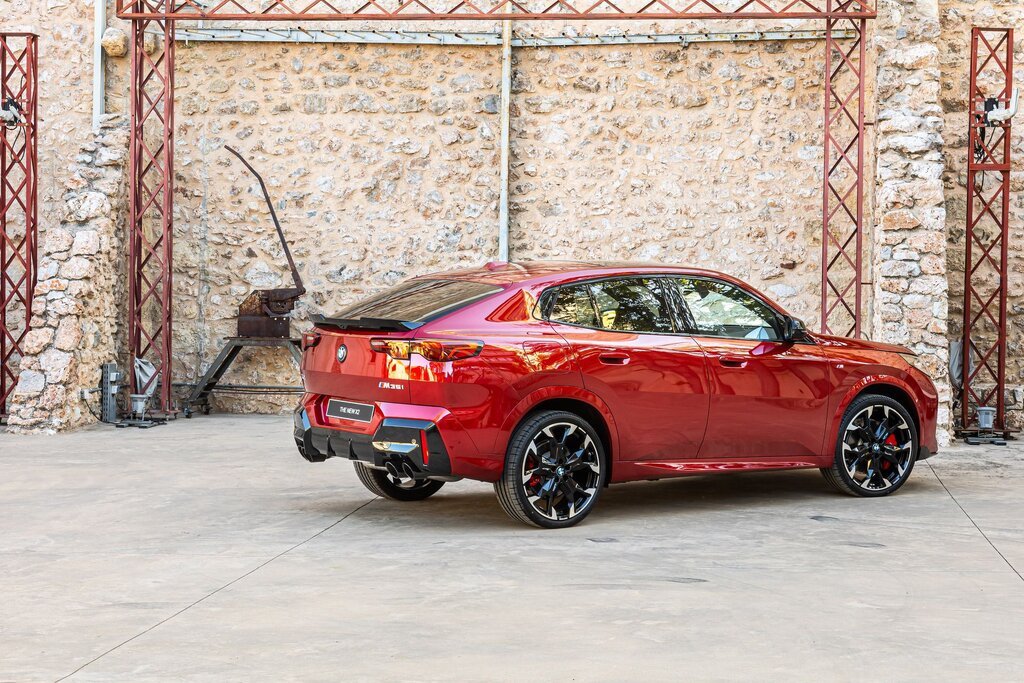 bmw-x2-m35i-fire-red-08