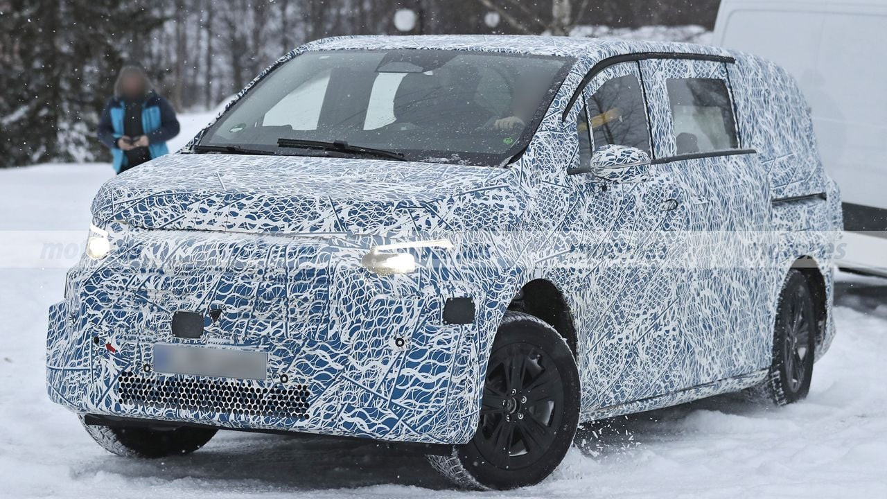 mercedes-clase-v-2026-fotos-espia-2025106909-1740643133_11