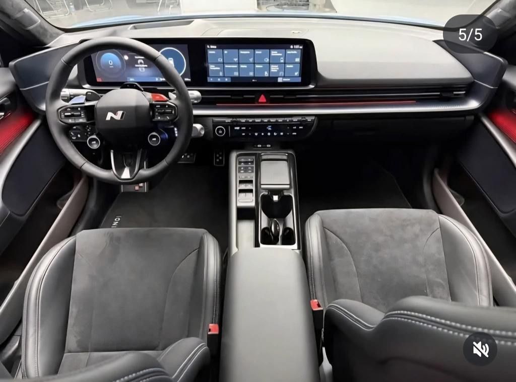 F5204CFF-C843-46D5-B5E0-E0B41C12DD19