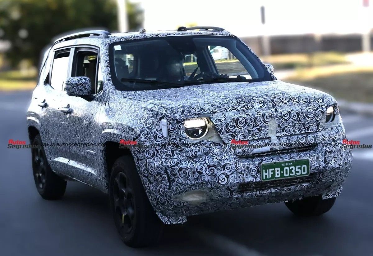 Flagra-Jeep-Renegade-2027-10