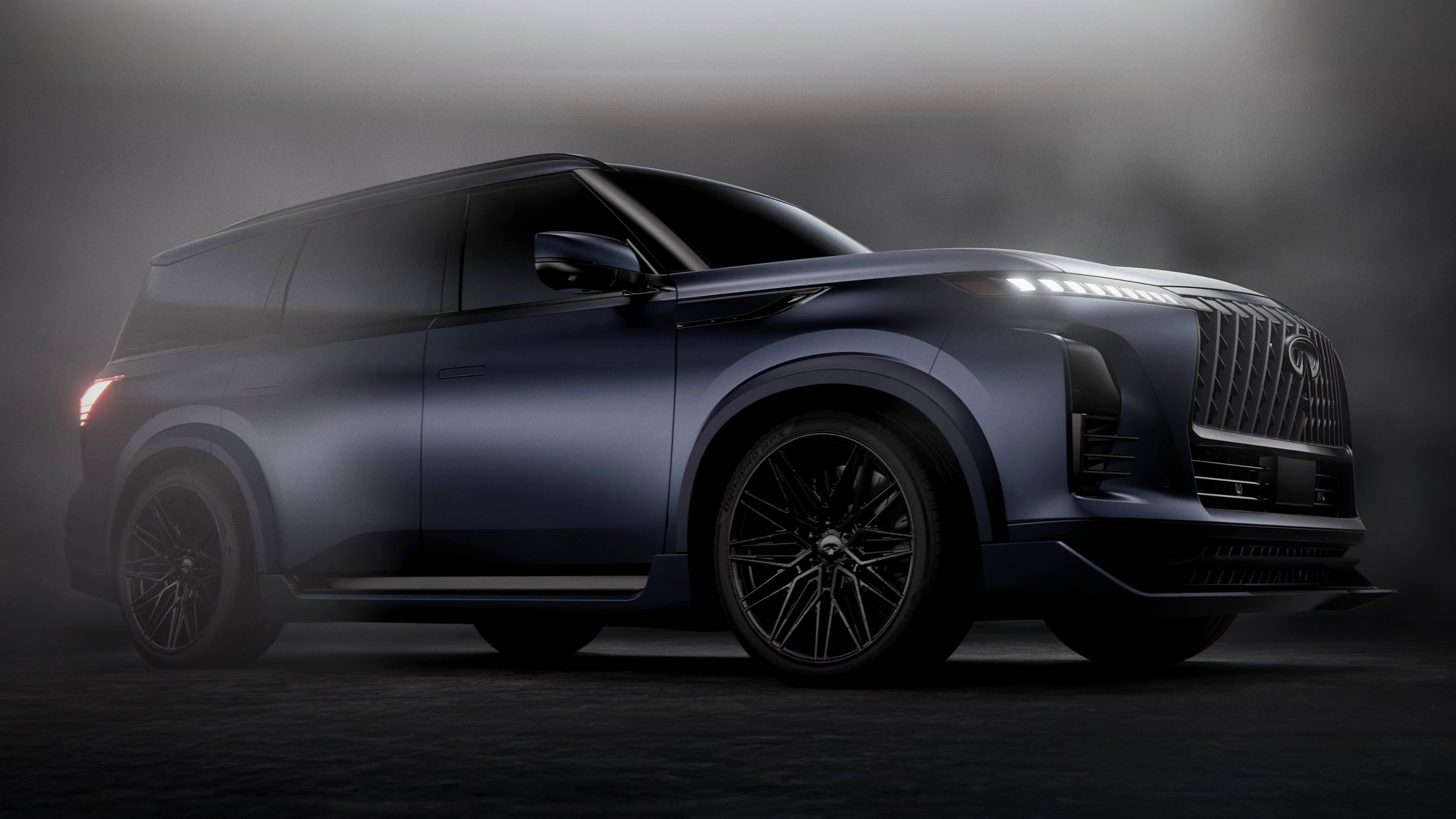 INFINITI QX80 Track Spec