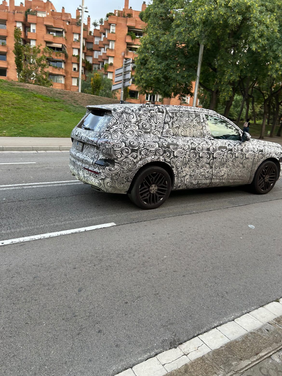 258A8E73-A7C7-403D-A4BC-E071275AD224