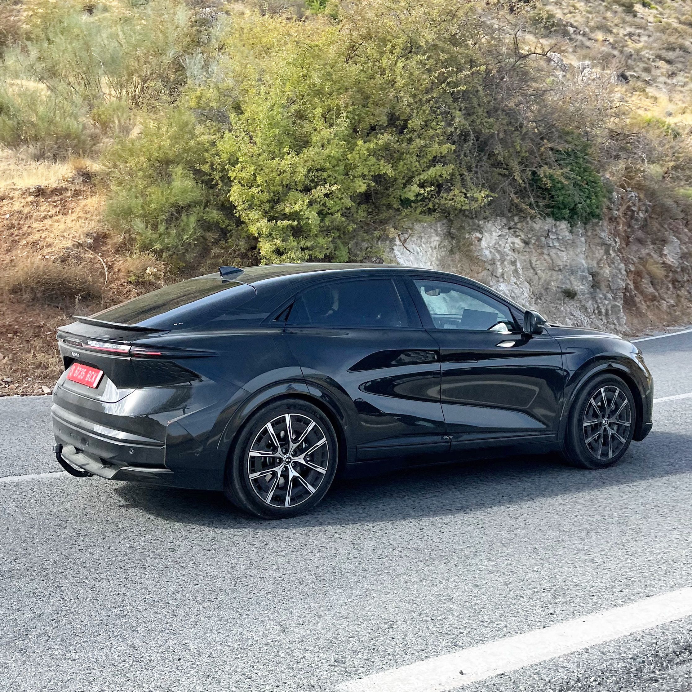 A0EB4CC3-BDE1-48BD-9C99-30416D42FFE0