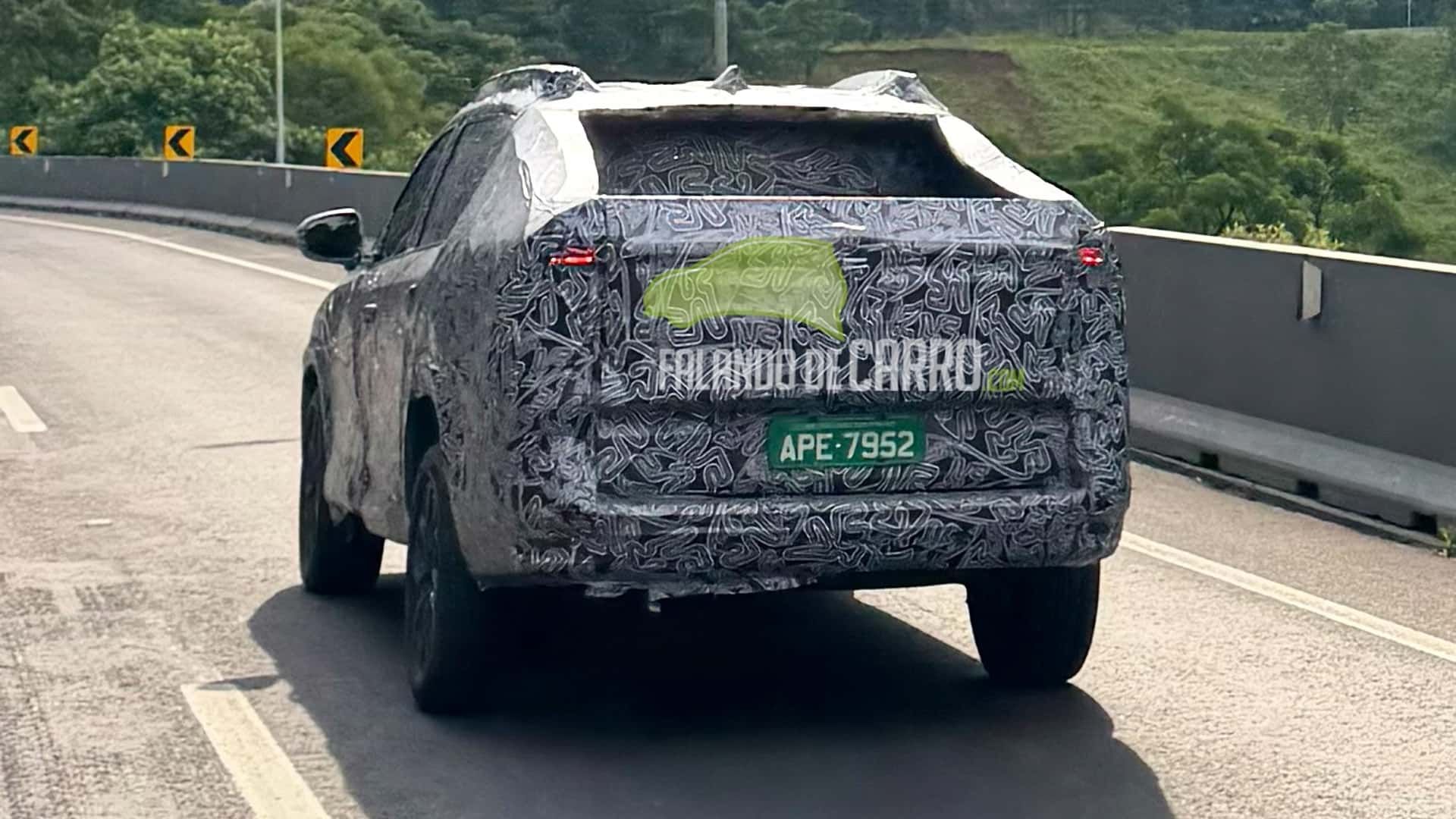 flagra-renault-niagara-2027(1)