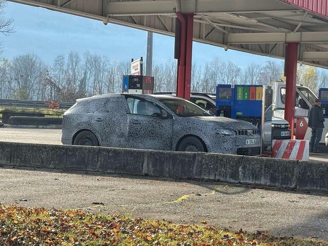 2025-12-12-15-58-35-dacia_27