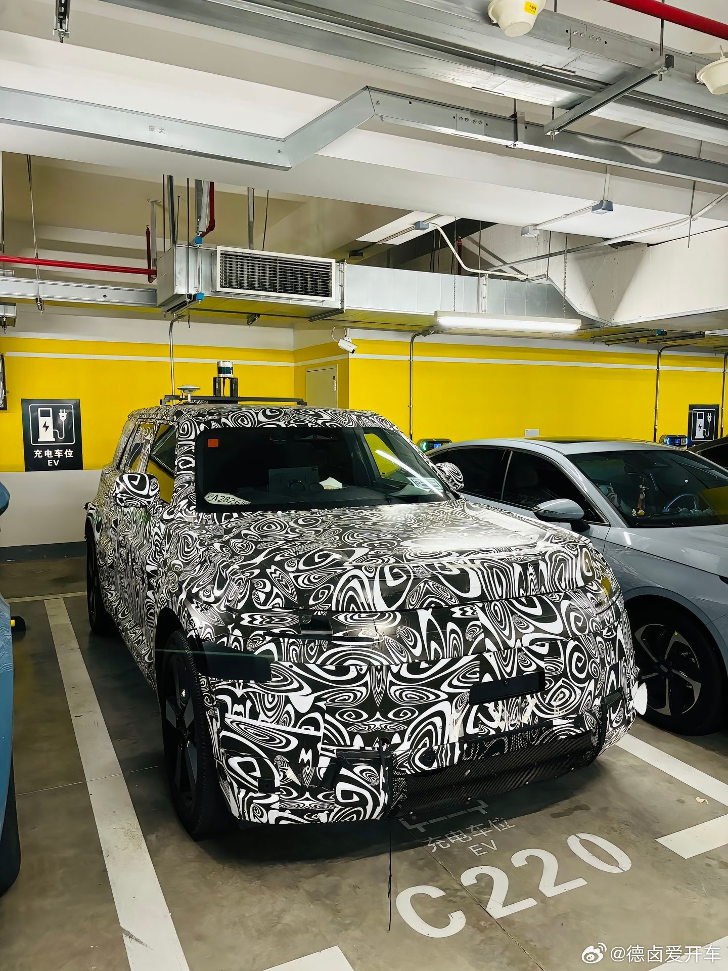 a7e5f88bgy1i7tkxbevhuj21401hcdtp