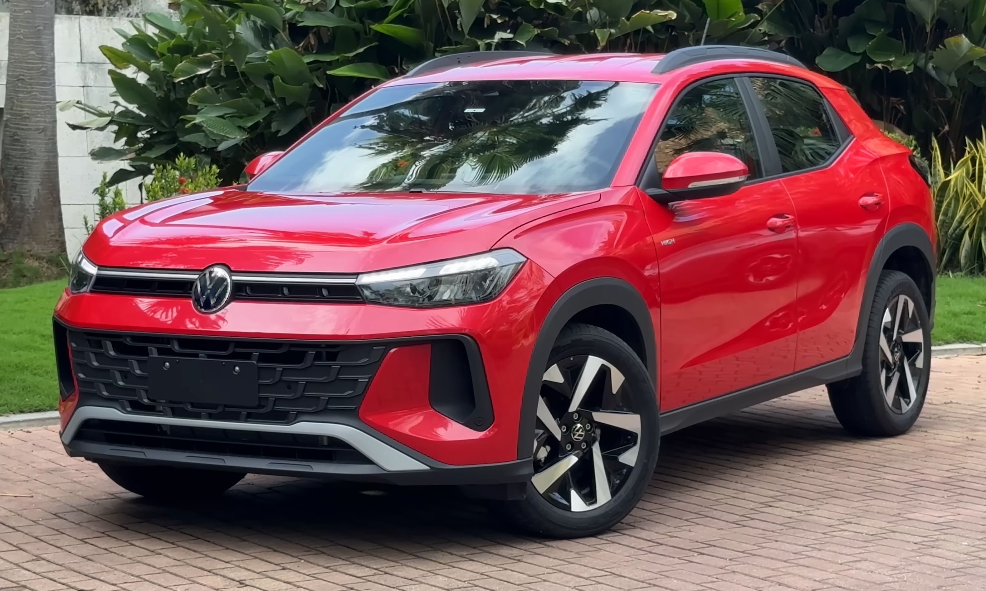 2025_Volkswagen_Tera_1.0_High_(Colombia)_front_view-2