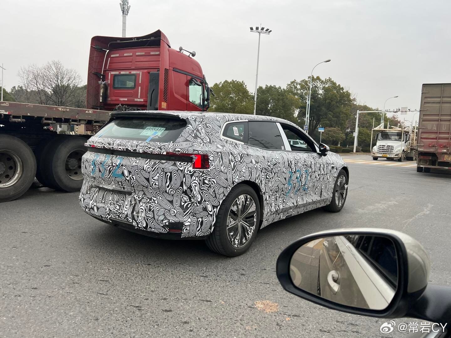 4a0cb7c7ly1i9xjufsuhdj21400u0wnd