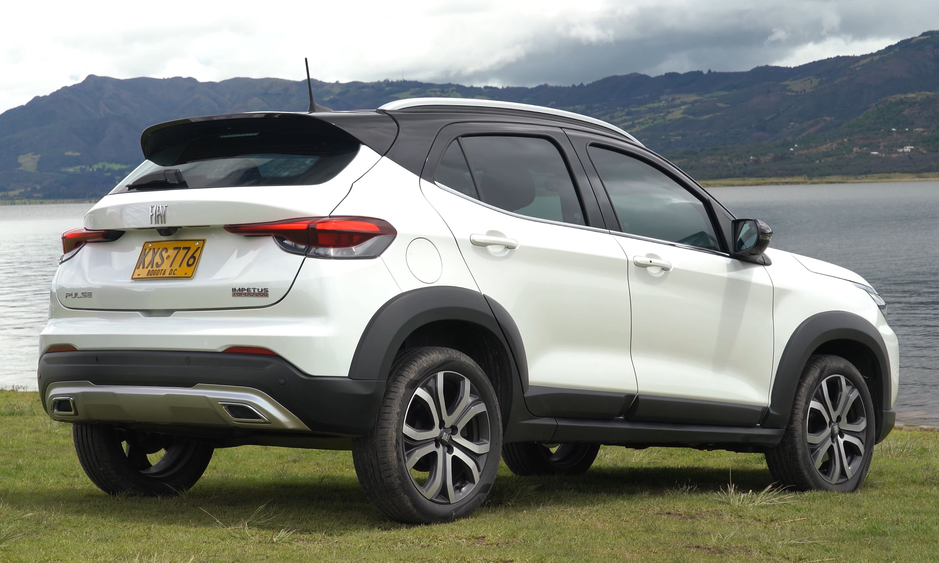 2023_Fiat_Pulse_Impetus_(Colombia)_rear_view