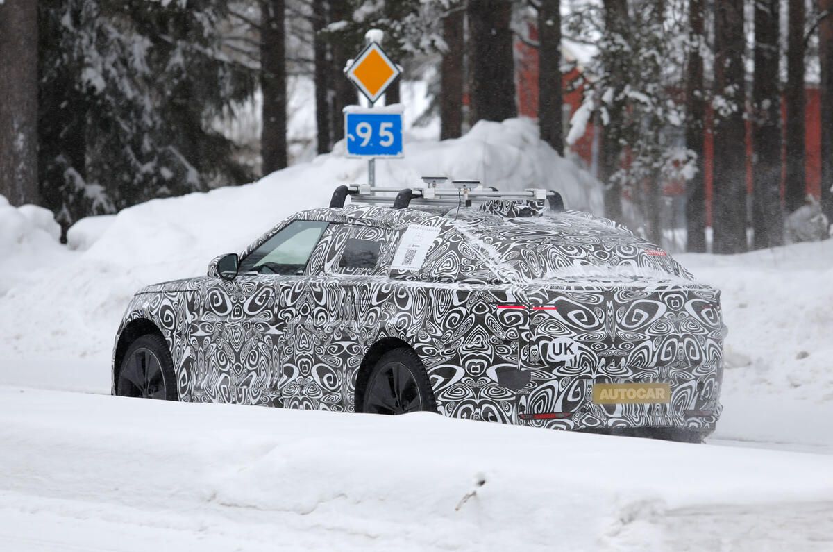 range-rover-velar-camo-9