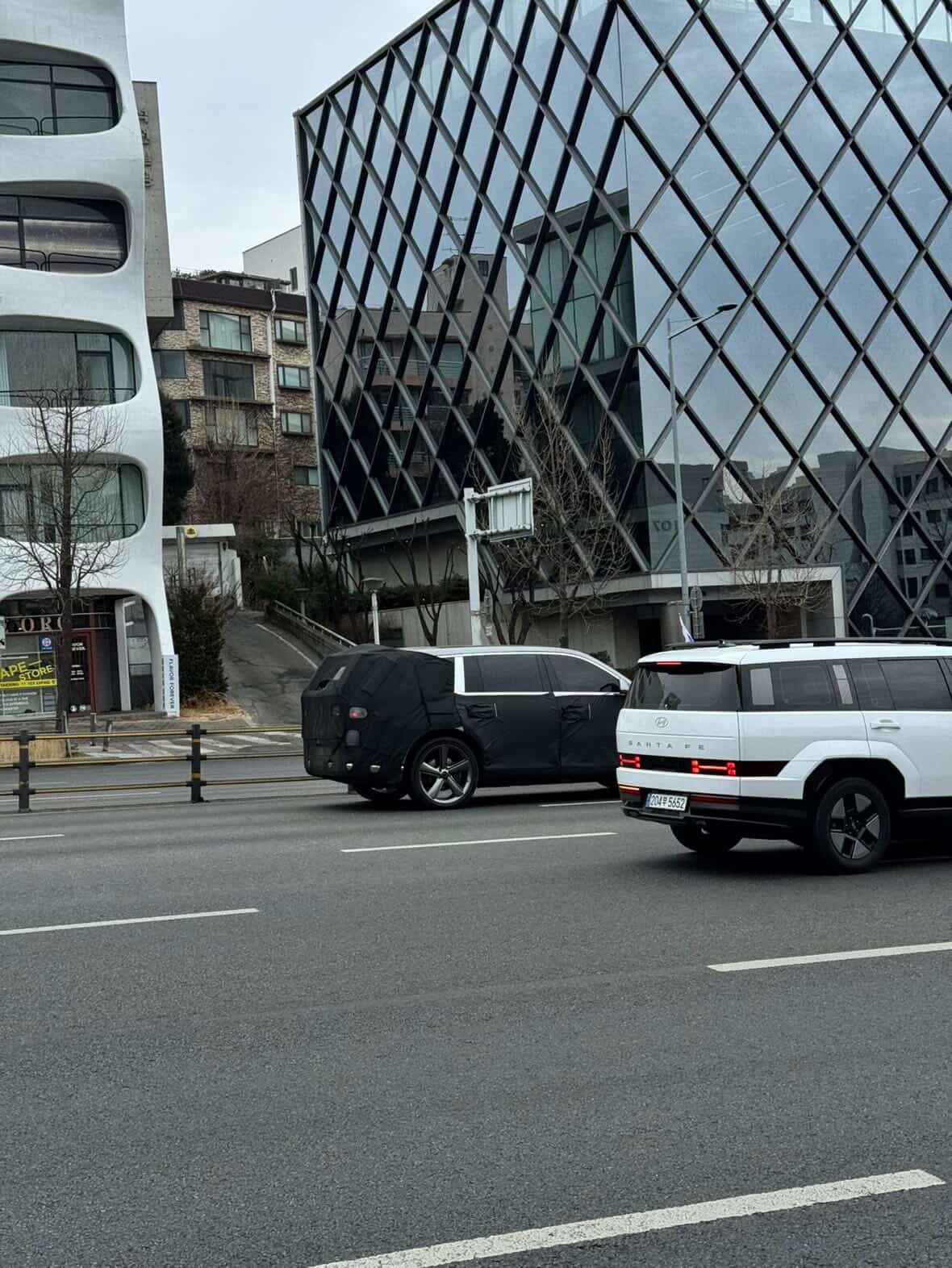 7E271C13-1EBE-4F71-9A10-C3A5B39027BD