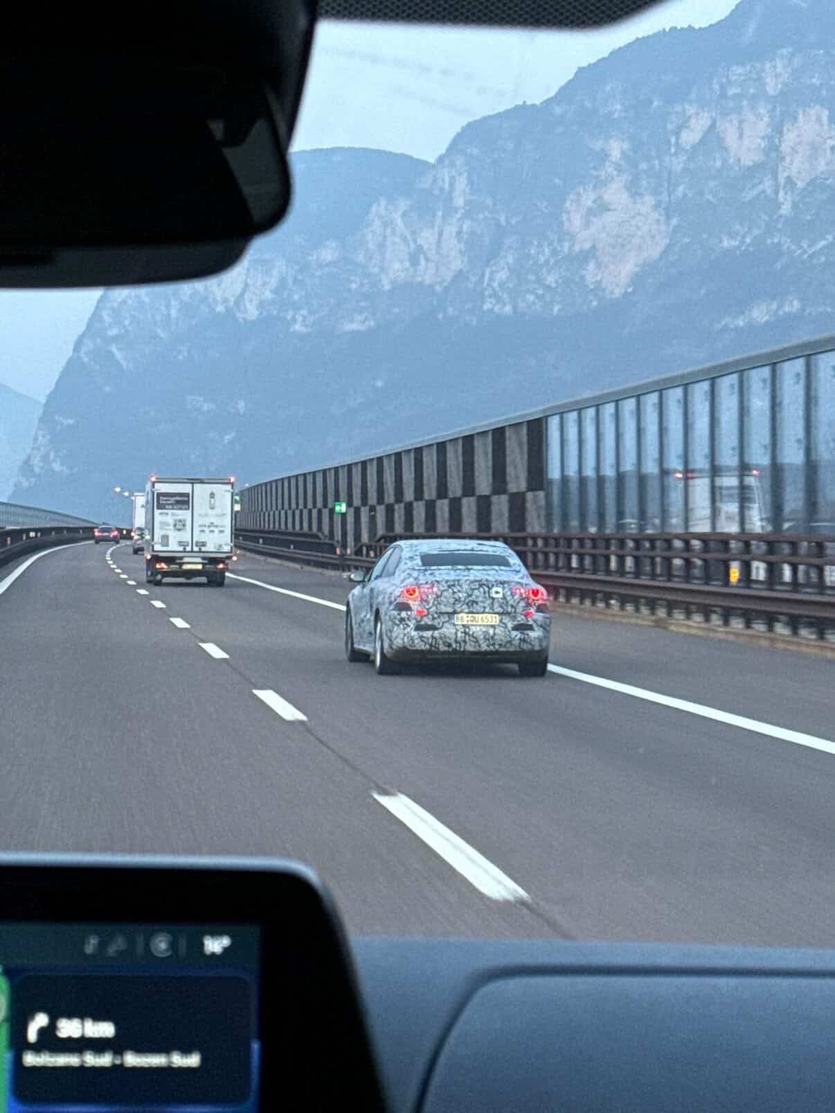 7C8269C2-123E-4976-AA17-B39C72001582