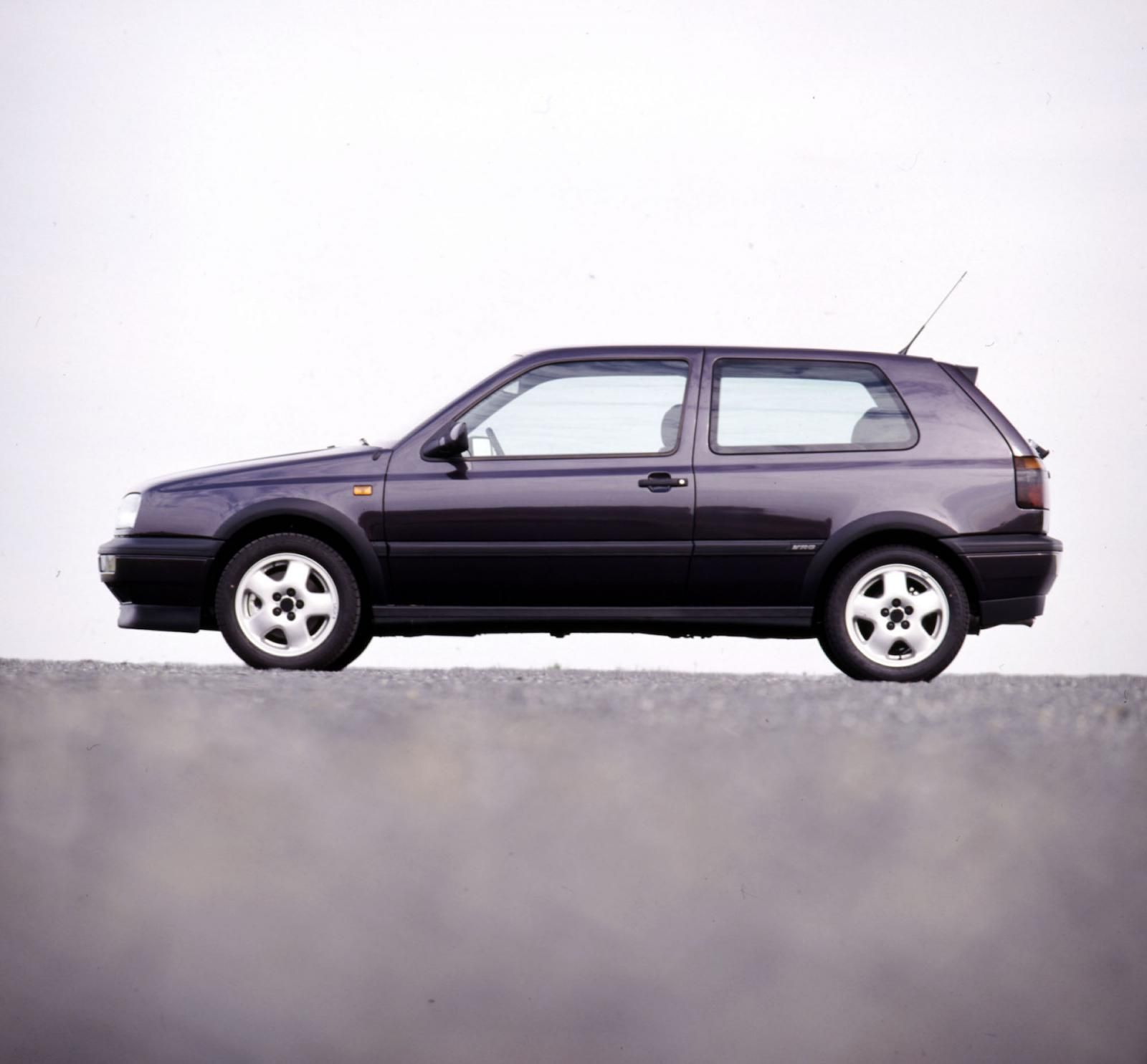volkswagen_golf_vr6_3-door_72