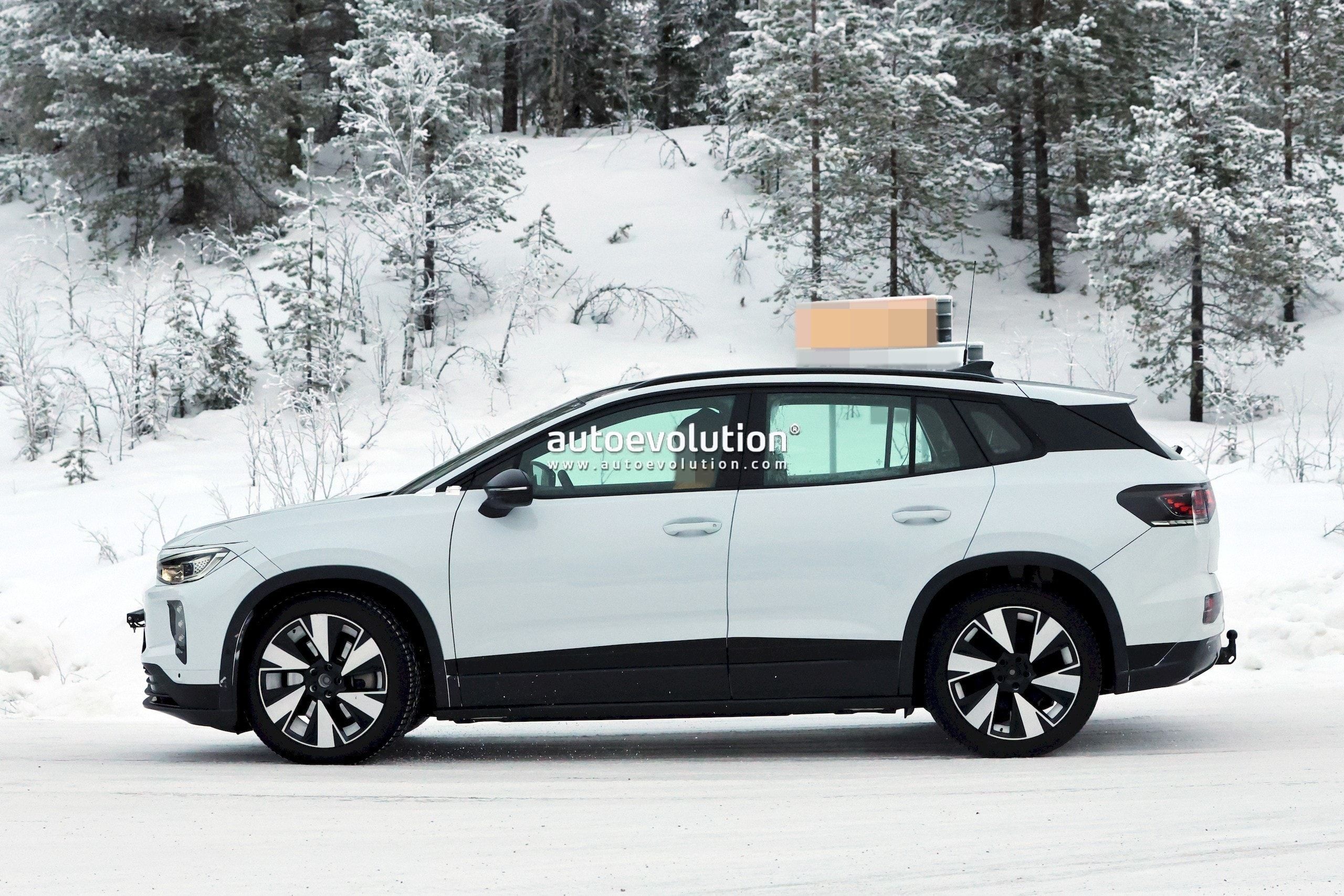 volkswagen-id4-sheds-its-skin-as-it-prepares-to-turn-into-the-upcoming-id-tiguan_16