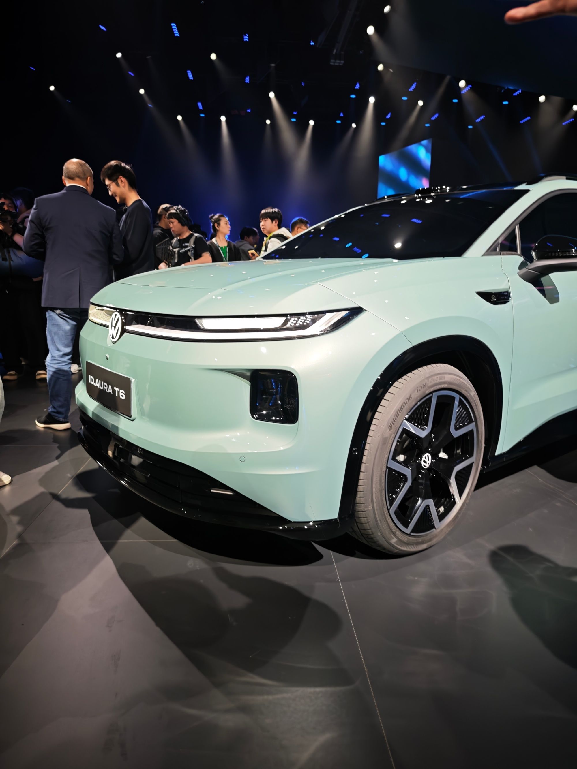 74602355ly1icerapxaa9j22dc35se81