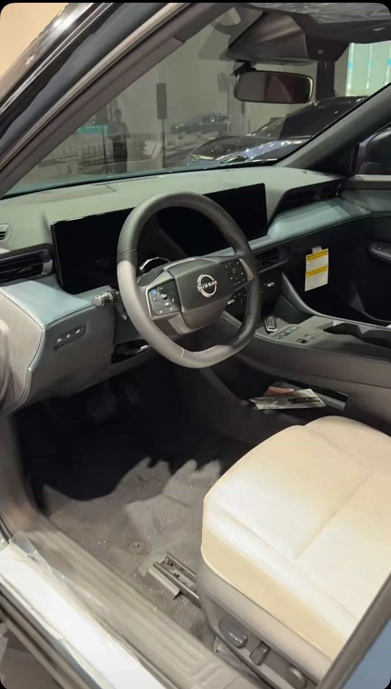 F91BE050-86C9-4D02-A4FC-93D295EBB6D5