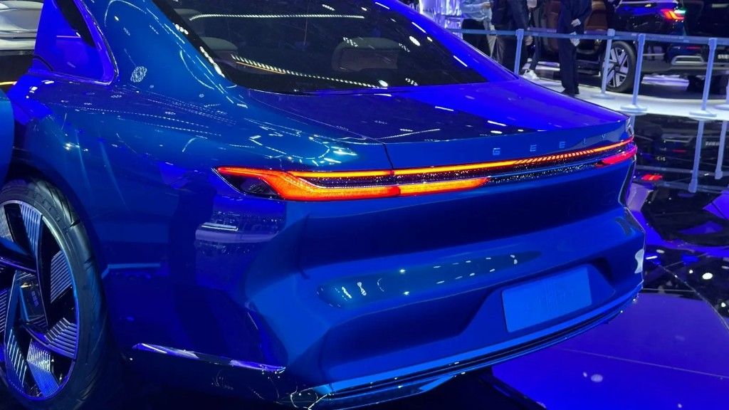 Geely-Galaxy-Light-4