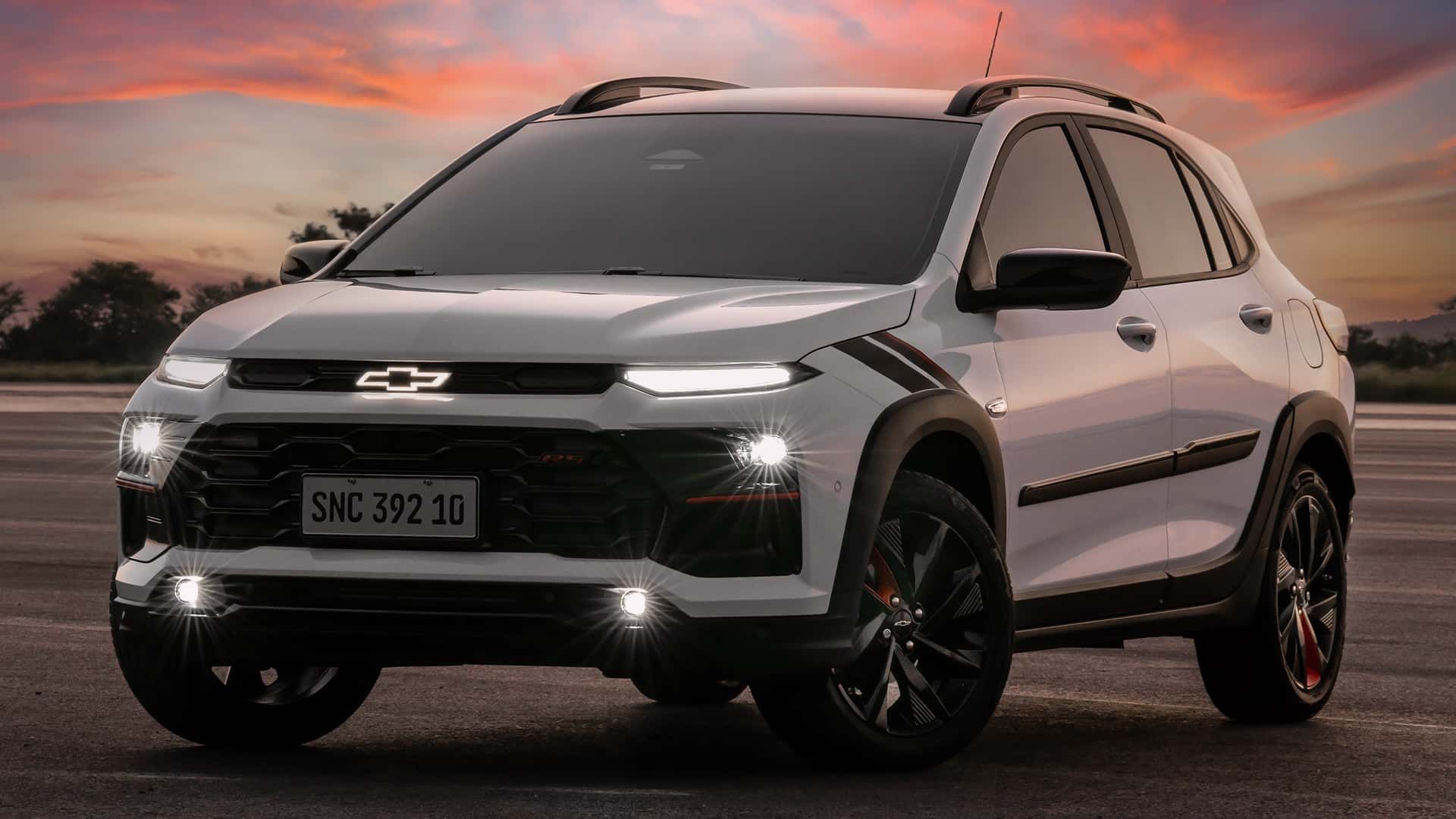 chevrolet-revela-imagens-do-interior-do-sonic-2027(1)
