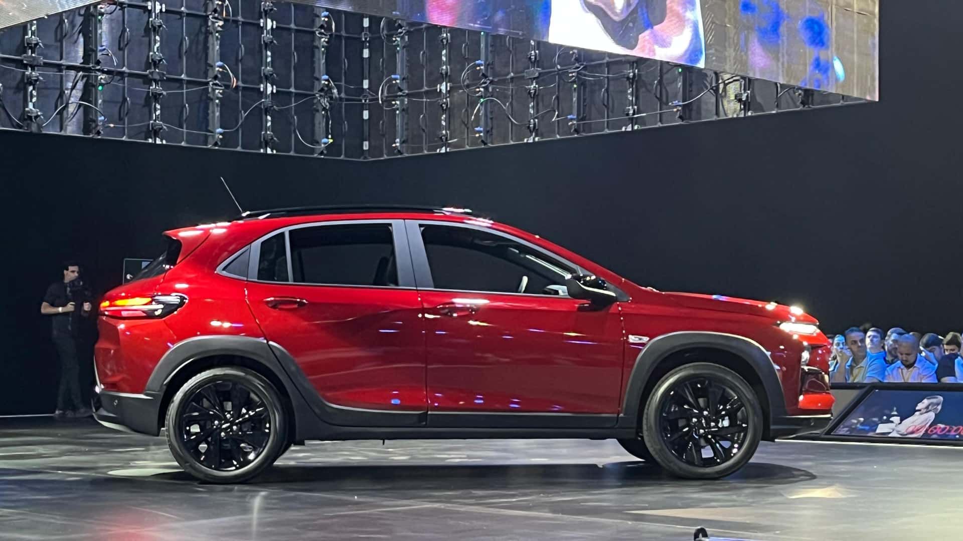 novo-chevrolet-sonic-2027---fotos-ao-vivo(4)