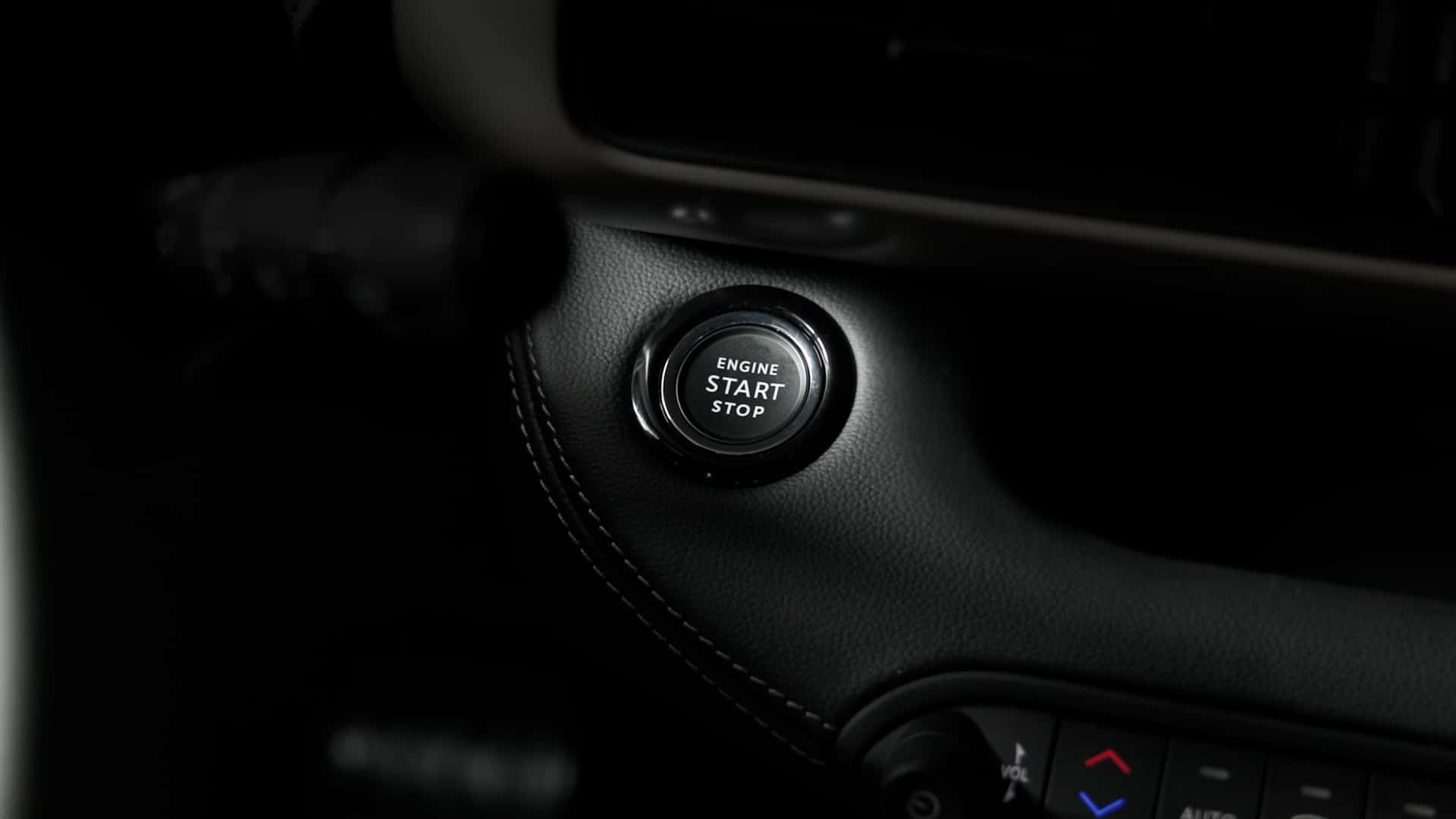 Jeep-revela-interior-do-avenger-brasileiro(10)