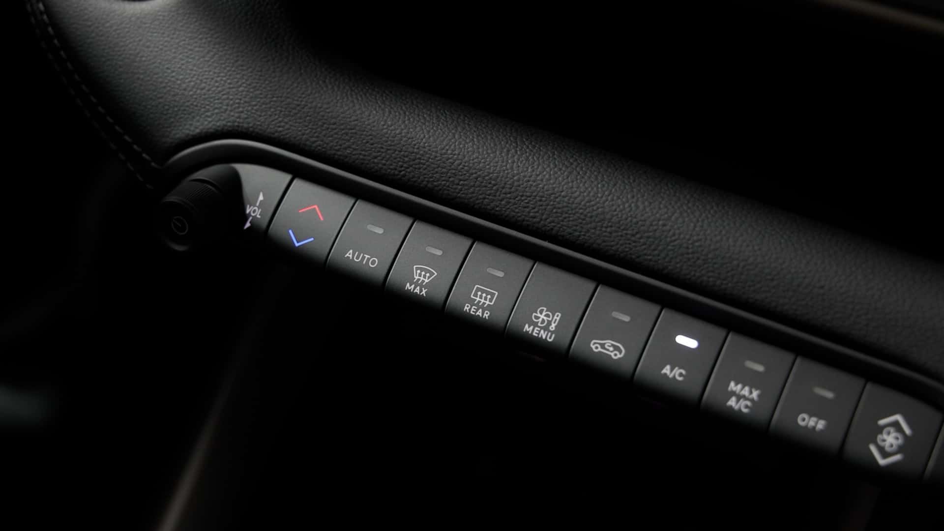 Jeep-revela-interior-do-avenger-brasileiro(5)