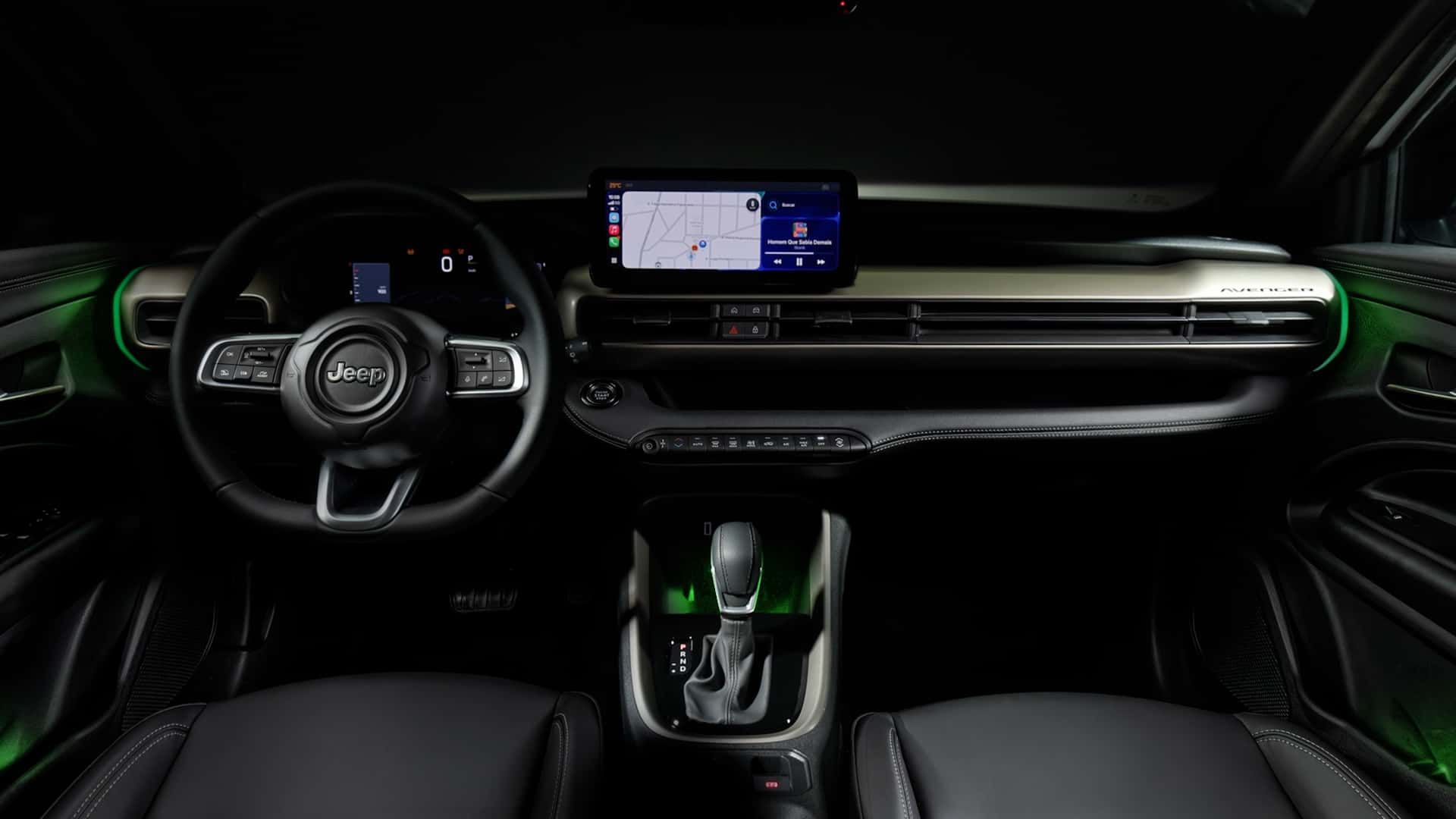 Jeep-revela-interior-do-avenger-brasileiro