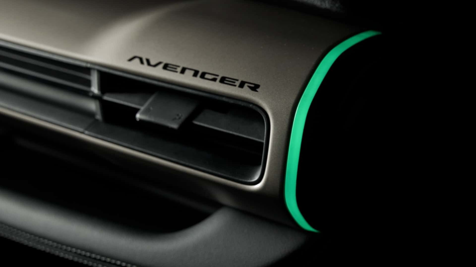 Jeep-revela-interior-do-avenger-brasileiro(9)