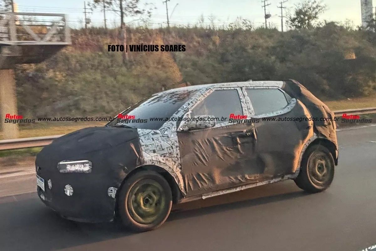 Flagra-Hyundai-i20-2027-2