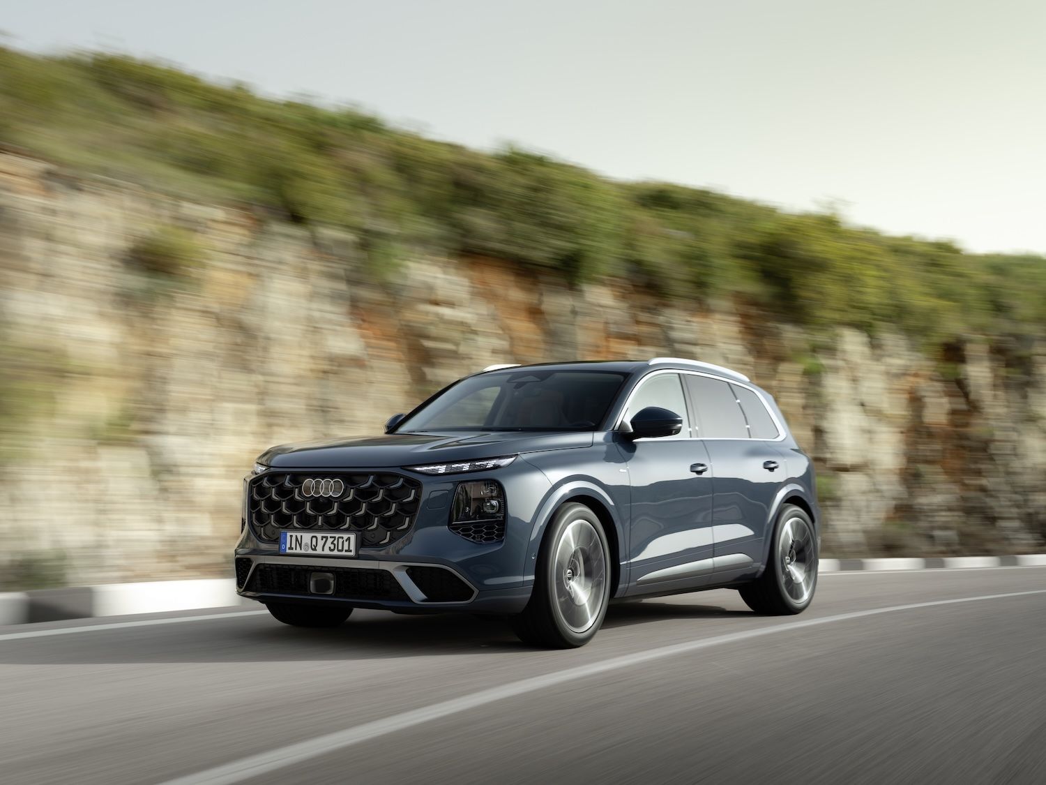 Audi_q7_fahrbilder00001