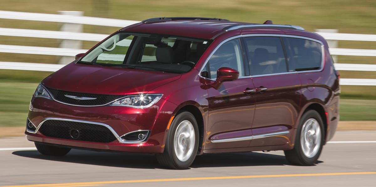 2017-chrysler-pacifica-101