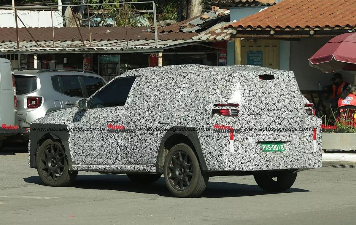Flagra-fiat-suv-de-7-lugares-projeto-f2u-8